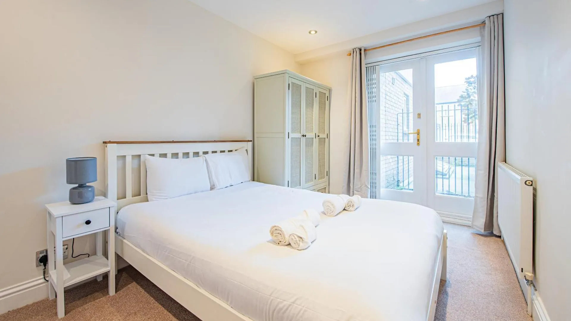 Homely 2 Bedroom Flat Near Tower Bridge London Apartment