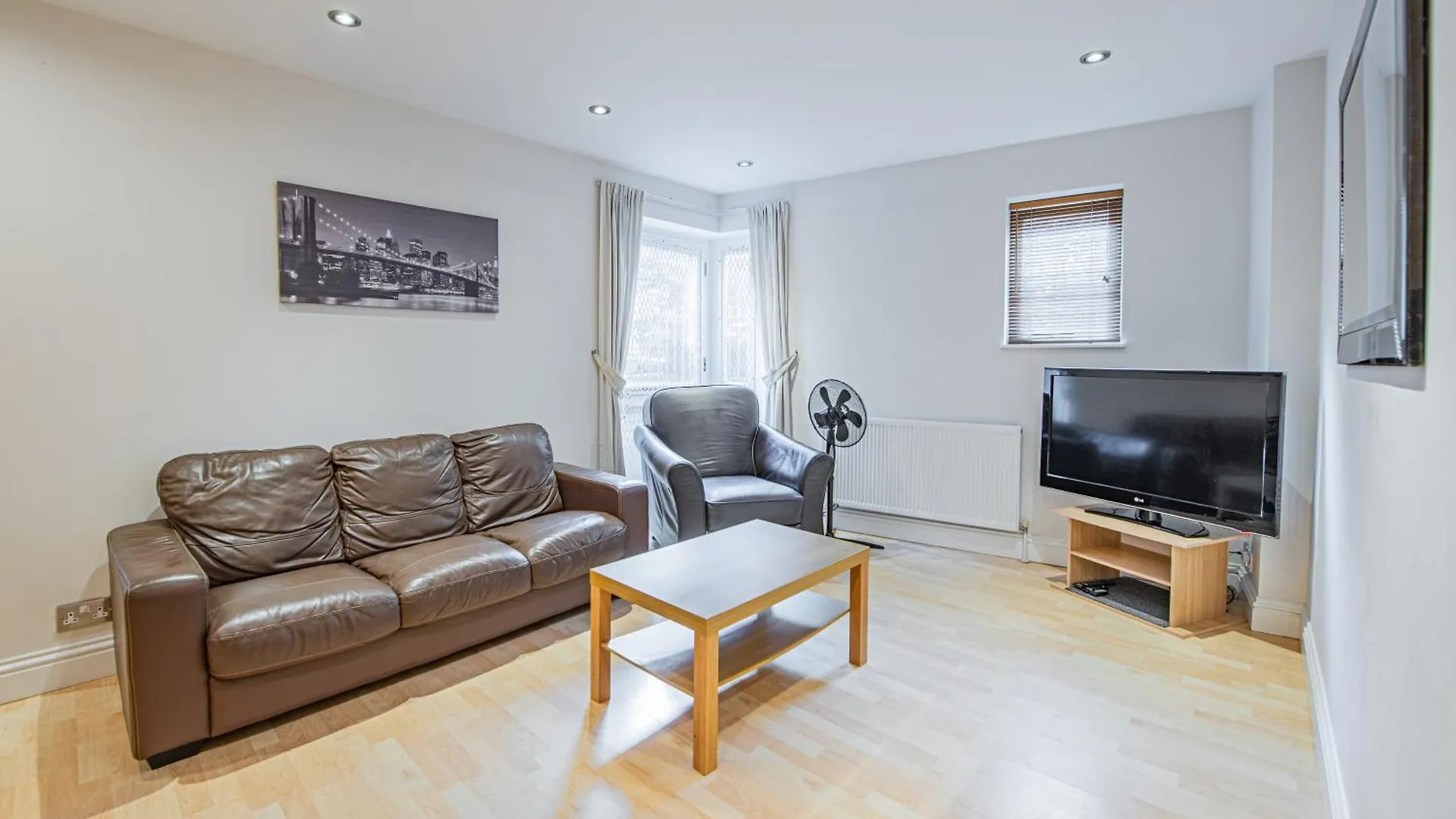 Apartment Homely 2 Bedroom Flat Near Tower Bridge London